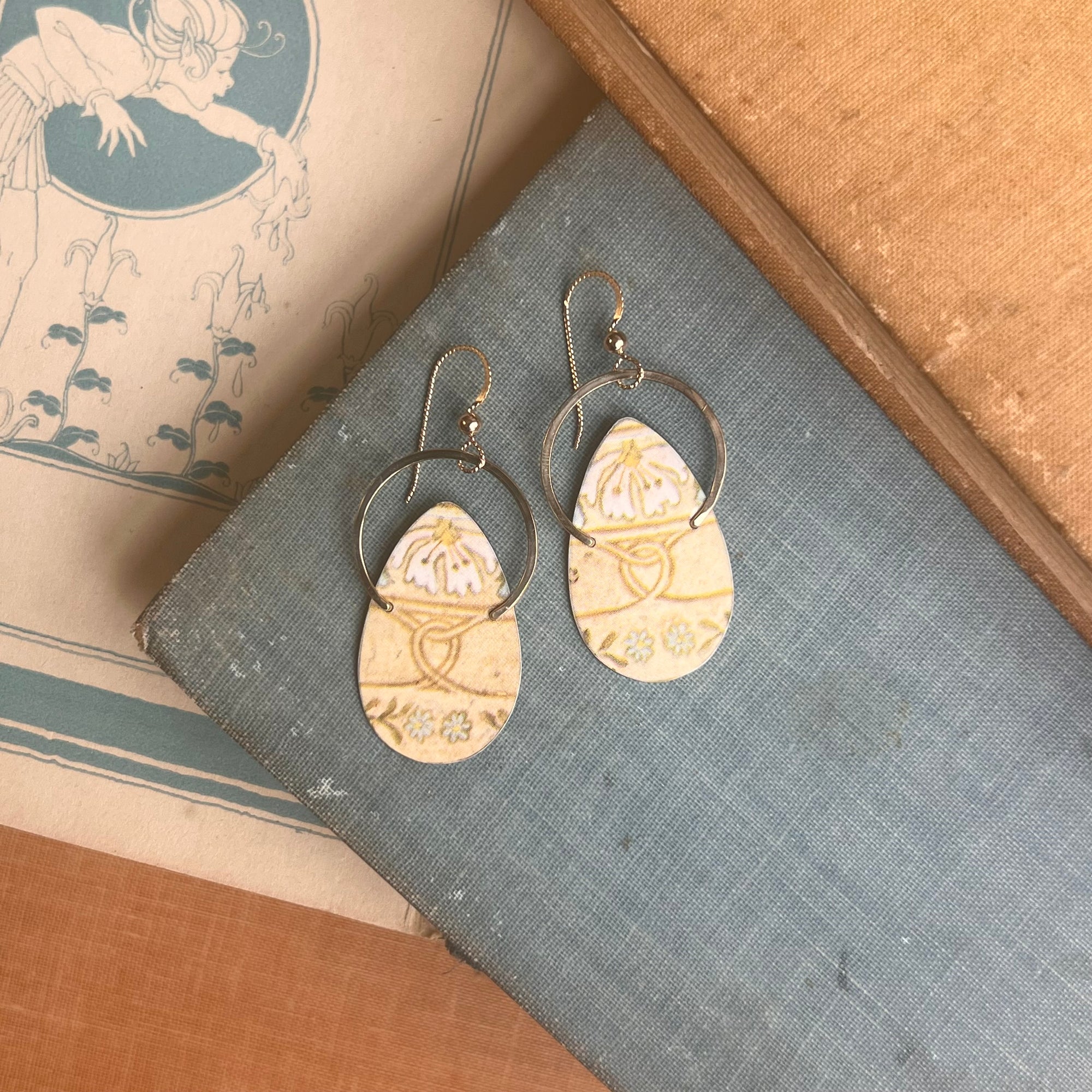 Nouveau Halo Earrings