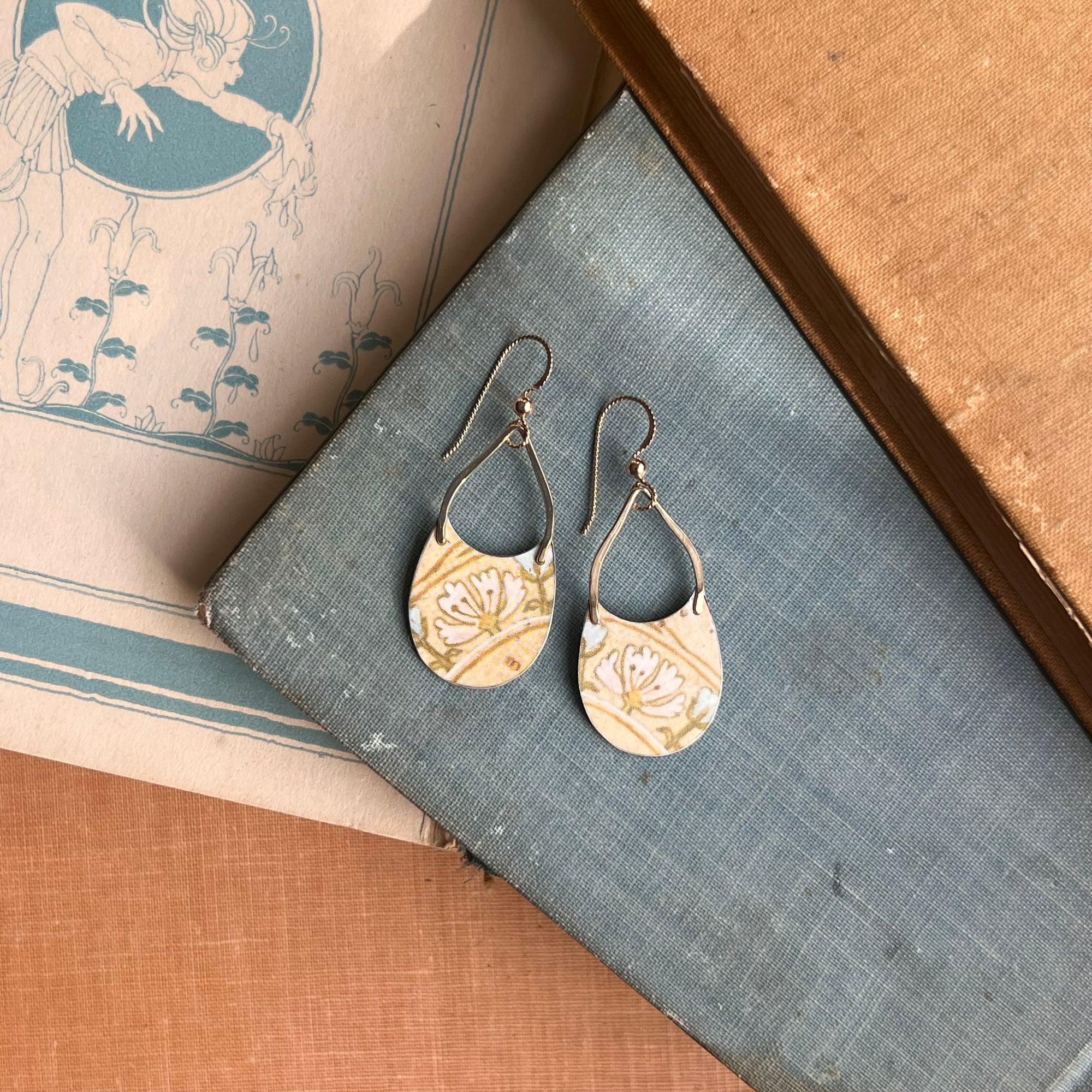 Nouveau Teardrop Earrings 2